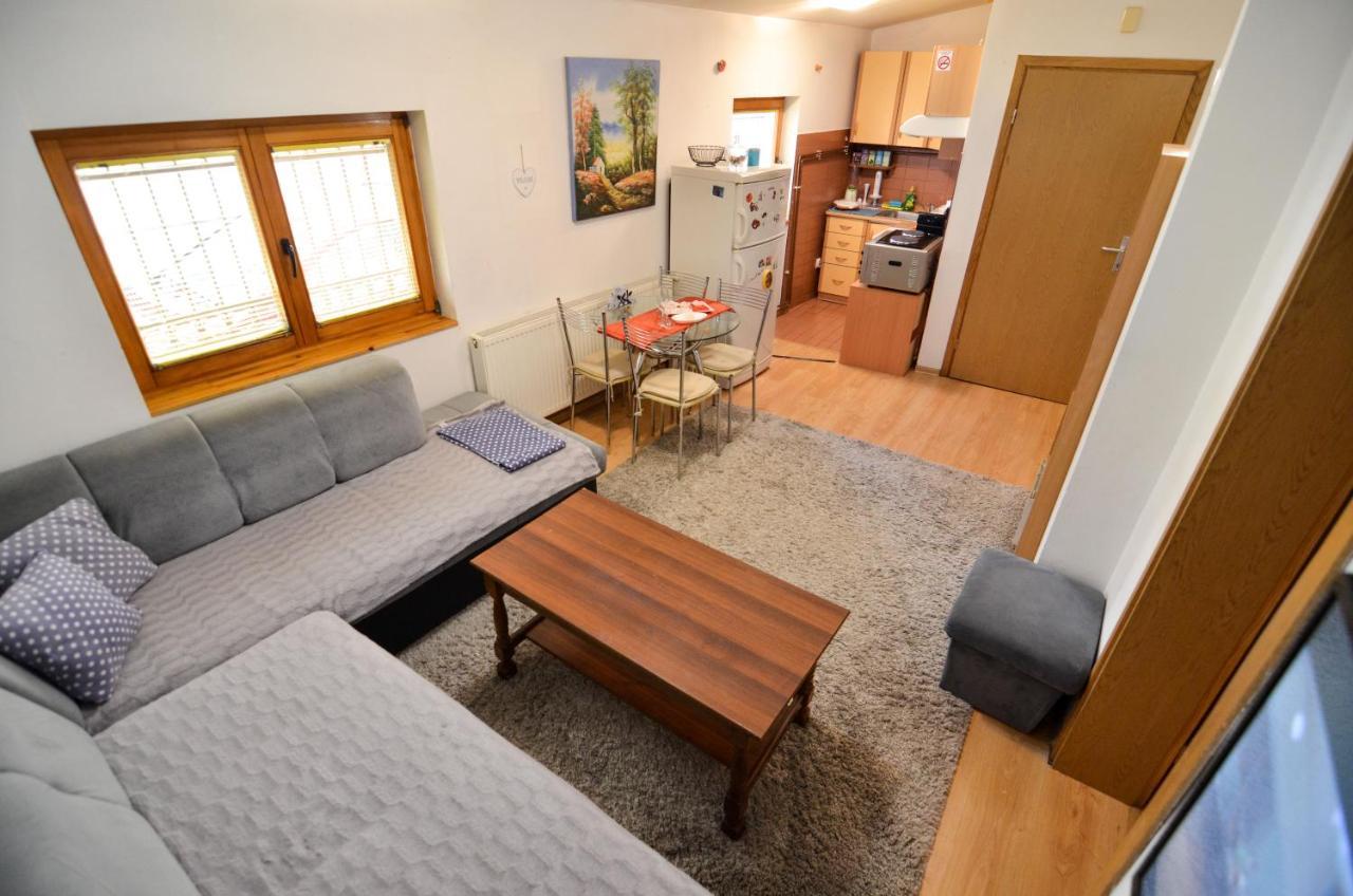 Blacksmith Apartment + Free Private Parking Sarajevo Exterior photo